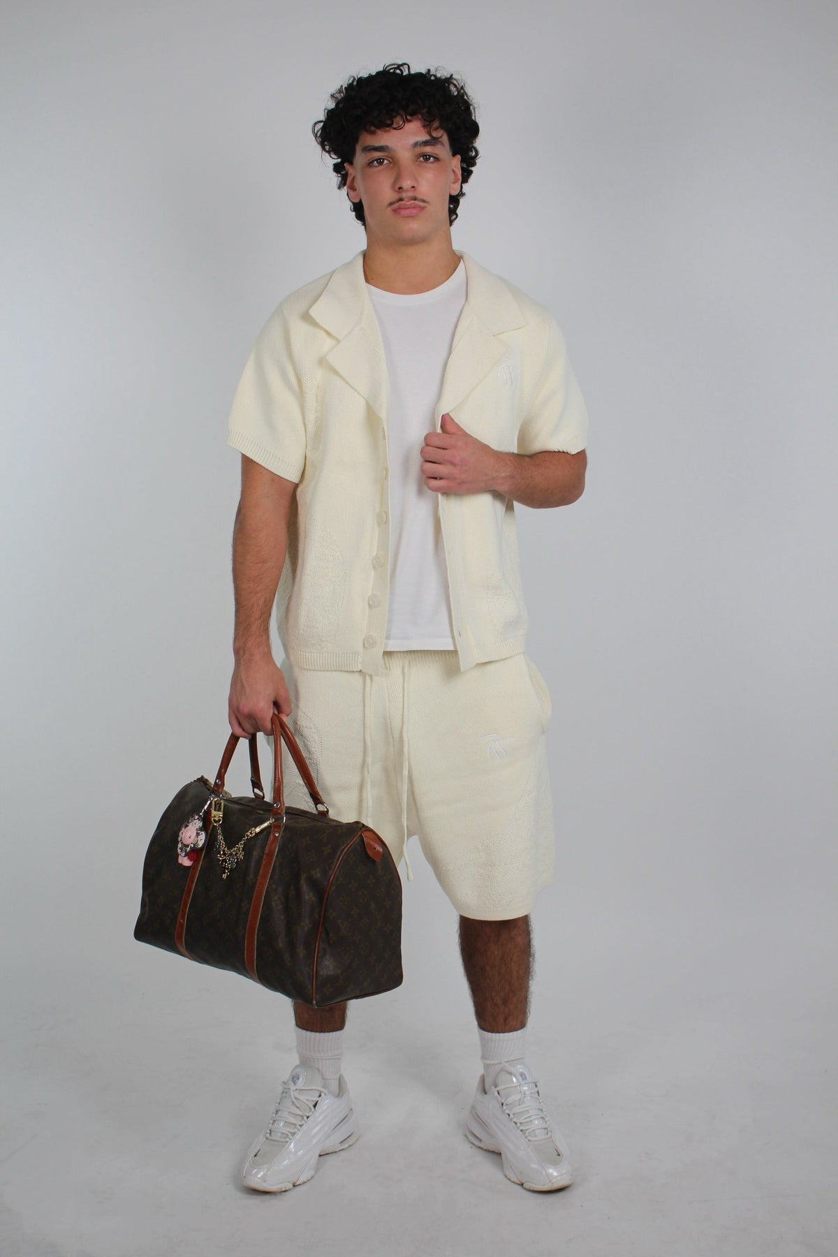 7VENWORLD BEIGE SHORT