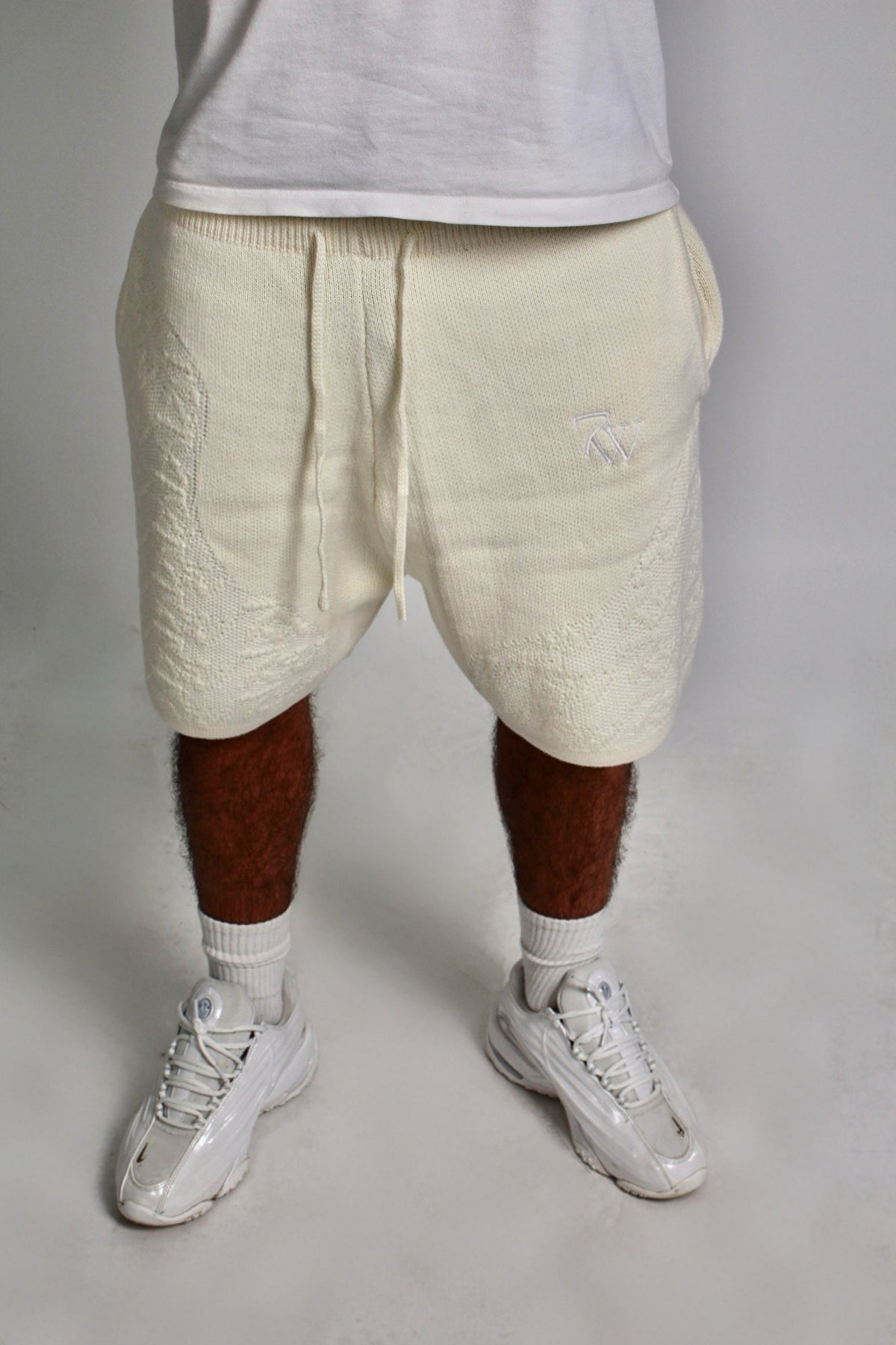 7VENWORLD BEIGE SHORT